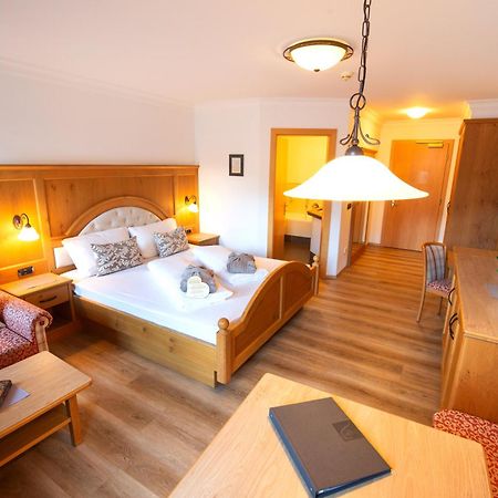 Aktiv & Wellnesshotel Zentral Prato allo Stelvio Exterior foto